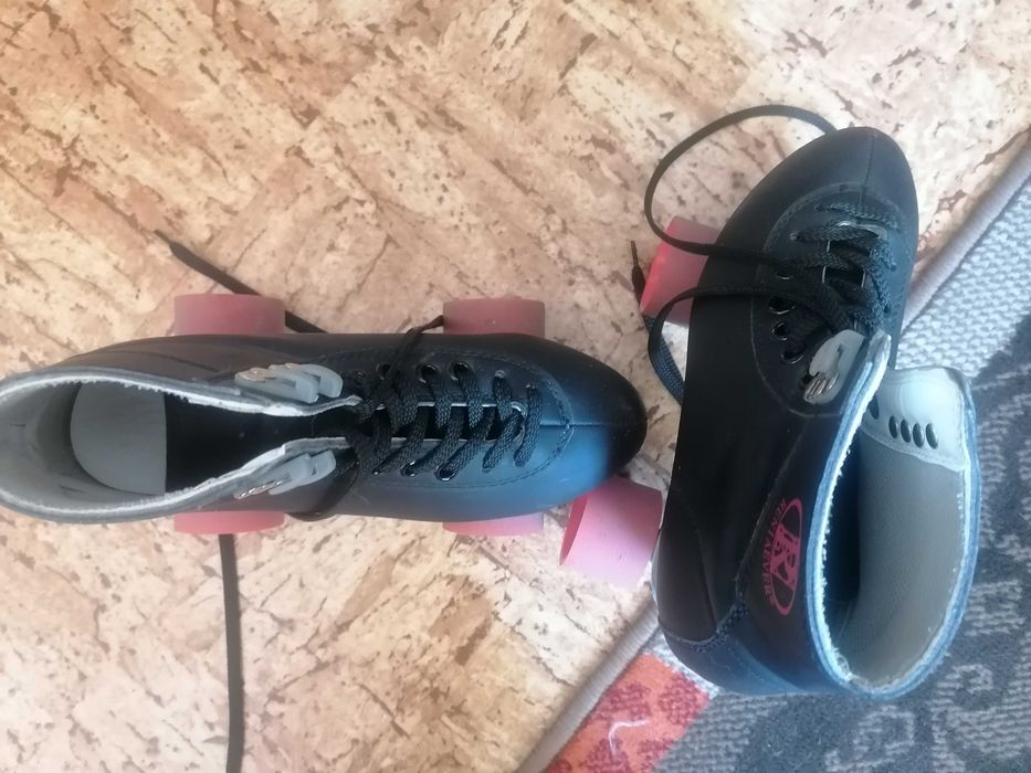 Кънки, ролери, свободно време