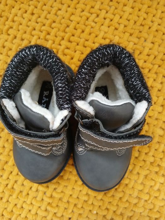 Зимни боти за бебе