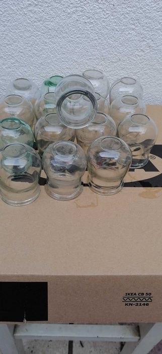 ventuze   medicinale   din  sticla  14 buc  140  lei