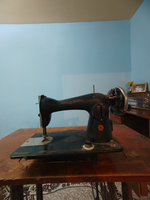 Tikuv mashinasi Srochni sotiladi