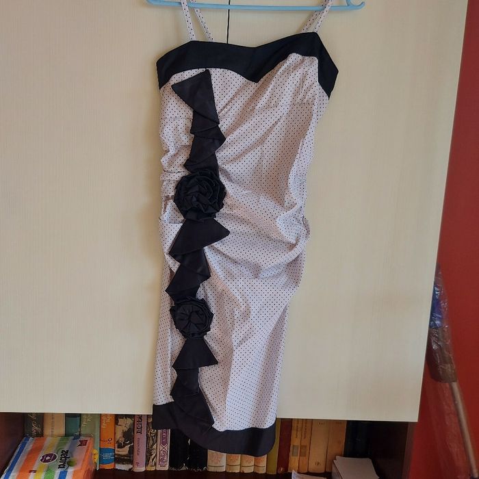 Уникални елегантни рокли