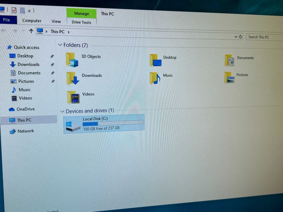 Sistem Lenovo mic I3 7300T, 16Gb 256 SSD Wi Fi