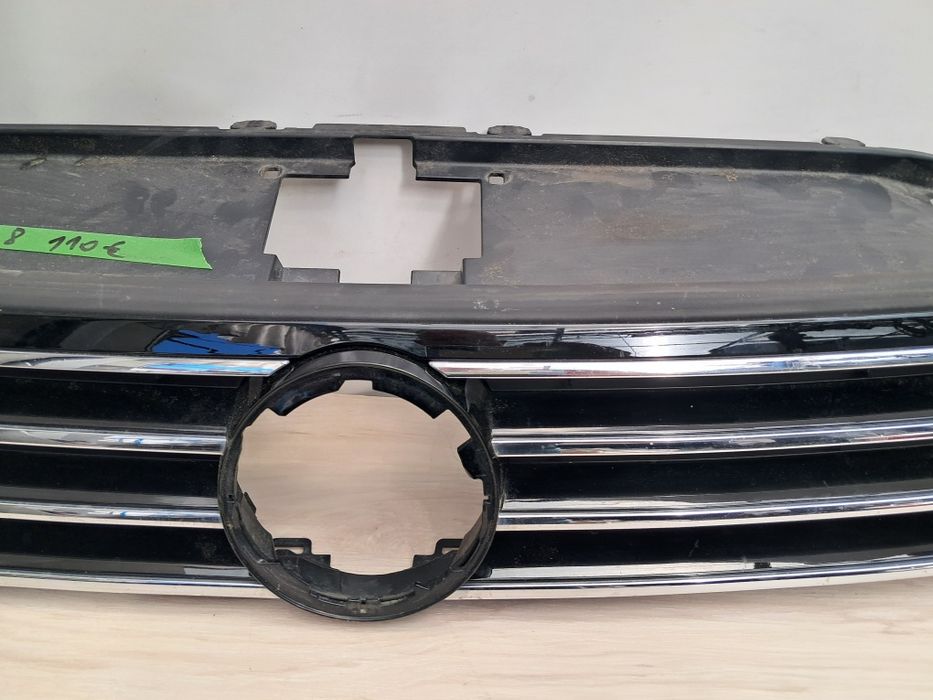 Грил решетка Vw Passat B8