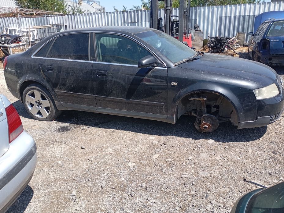 Audi A4 B6 2.5 на части