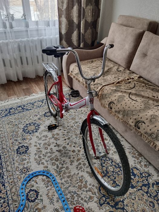Велосипед красный