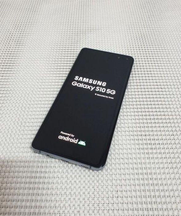 Samsung S 10 5G Ideal Yengidek 8/256 GB lik  + 2 ta chixol bonus