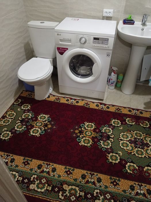 Квартира чистая, без хозяйки.