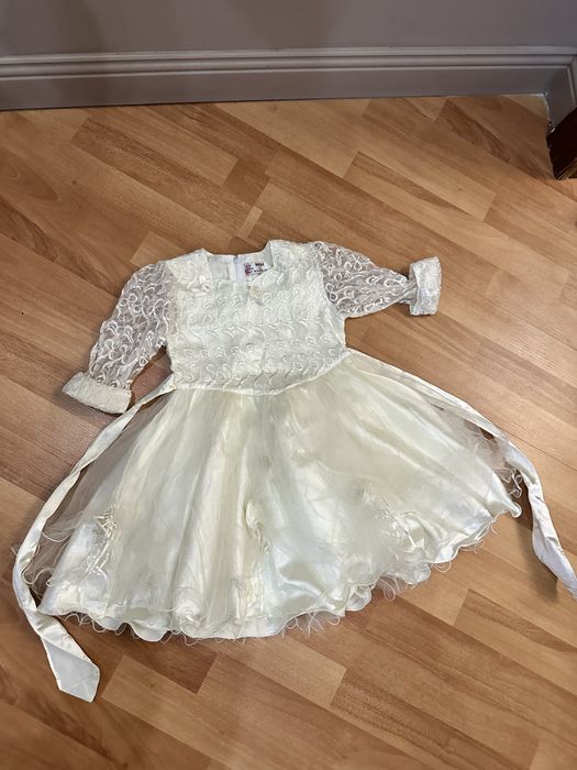 Продам детские куртки