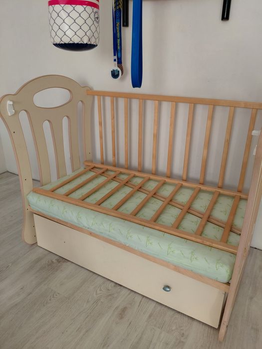 Продам детскую кровать
