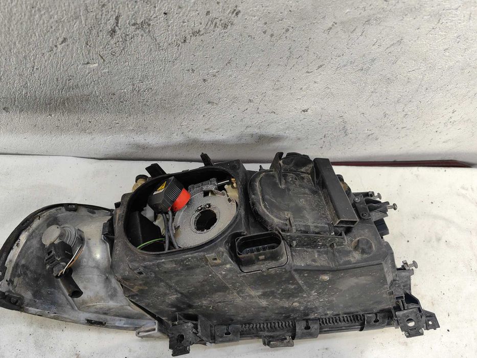 Оригинални фарове Ауди А8 Д2  Audi A8 D2 Xenon