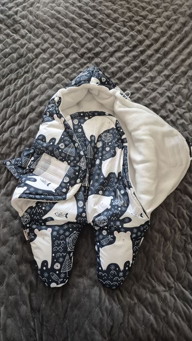 Продам детский зимний комбинезон