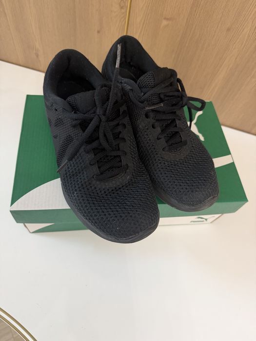Nike кроссовки 37 размер