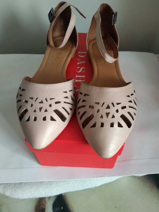 Încălțăminte piele naturală de firmă nouă măsura 39/40