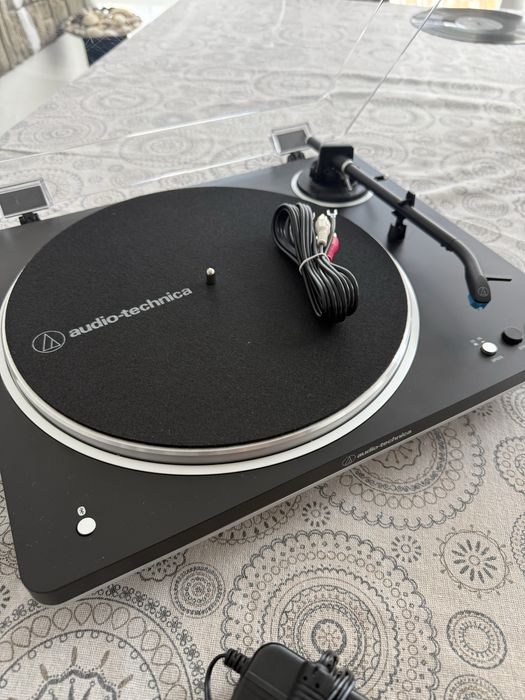 Audio Technica Bluetooth Грамофон