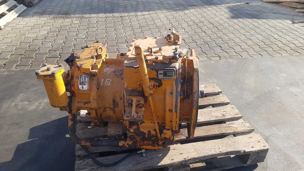 Cutie de viteze Komatsu 124-15-00010 pentru buldozer Komatsu