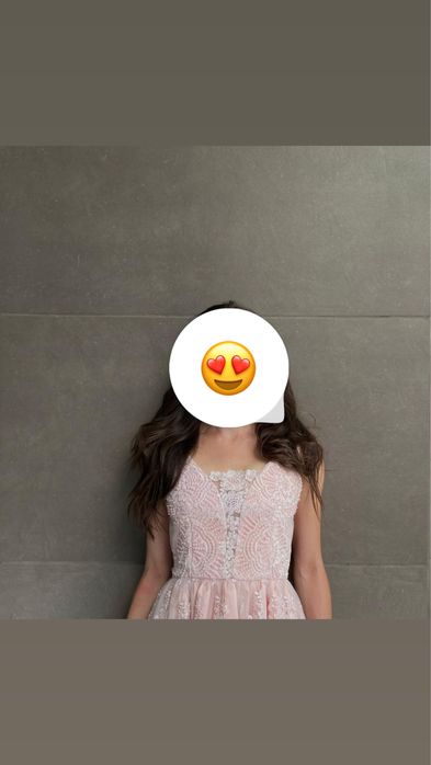 Продам коктейльное платье нарядное размер S