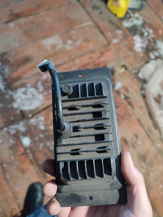 Продам противотуманные фонари 2 режима света