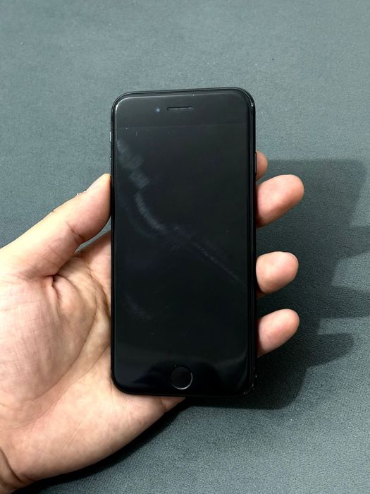 Продам айфон в хорошем состоянии