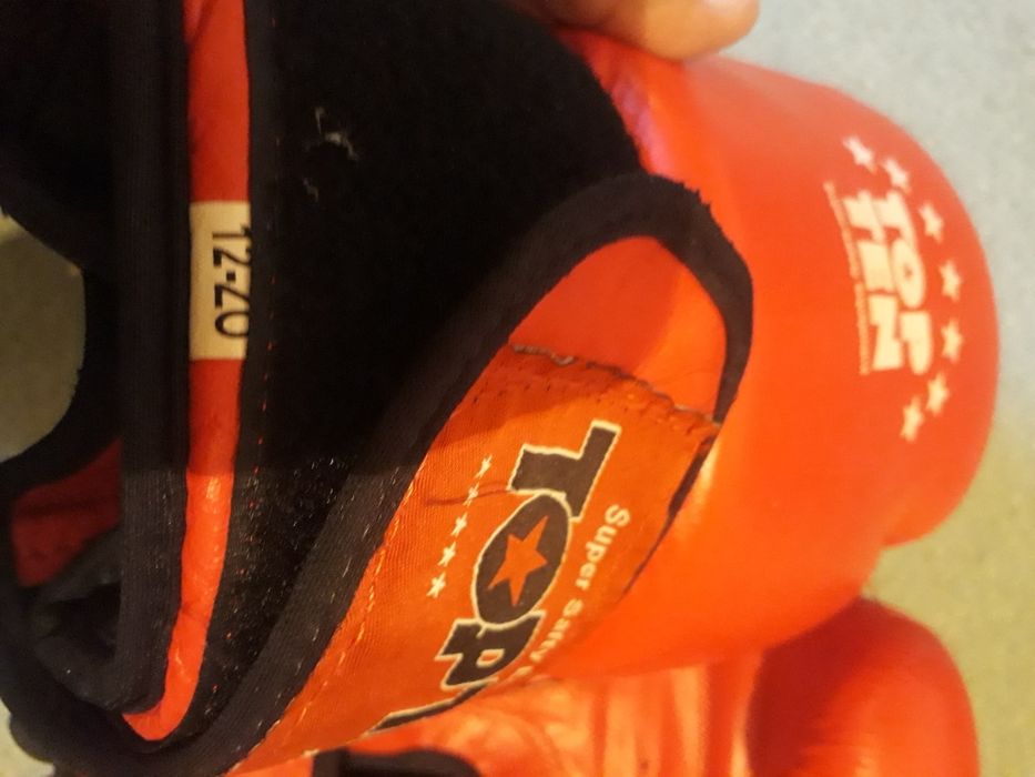 боксерские перчатка