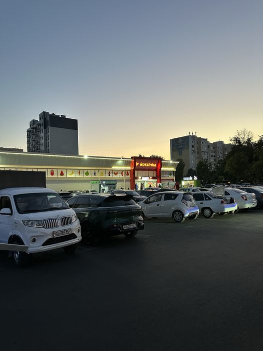 Joxori va popkorn aparat sotiladi
