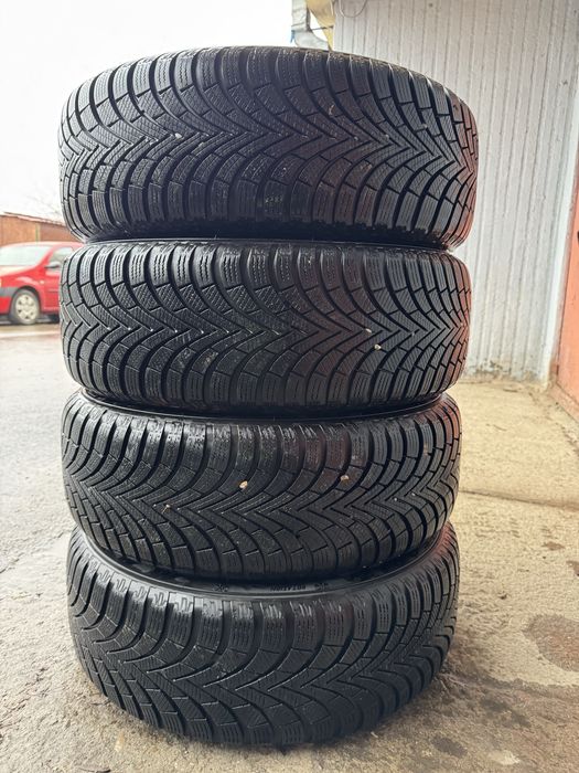 Anvelope iarna Maxxis 205 50 17 ~Profil Nou  7-8 mm, Volkswagen Passat Golf Jetta Skoda Seat