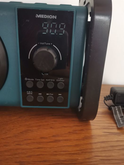 Medion radio bluetooth lanterna ceas