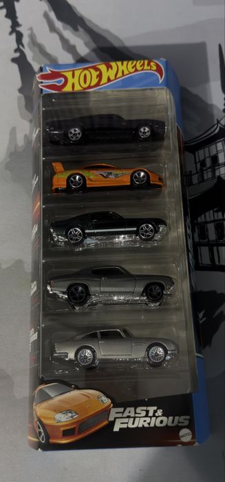 Hotwheels машинки