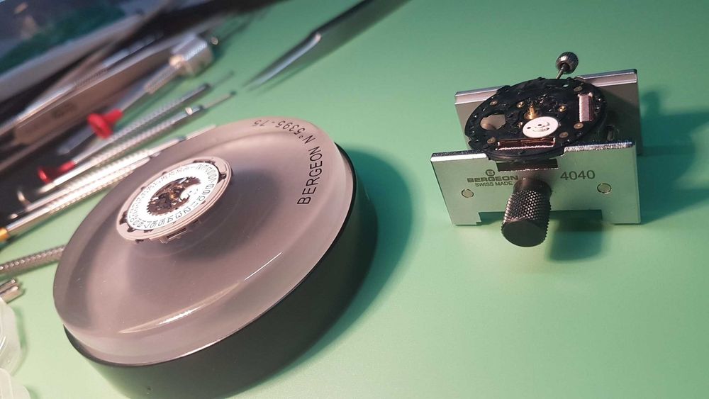 Ремонт на часовници Seiko Kinetic