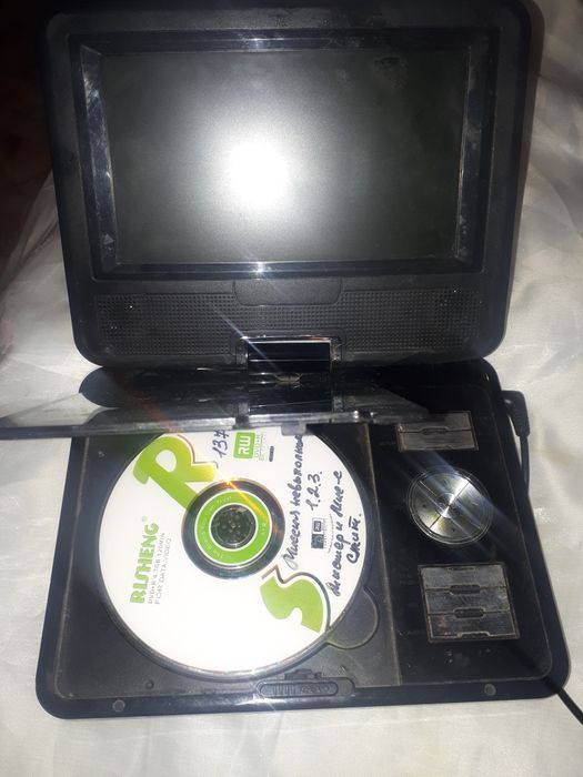 Продам мини двд не дорого