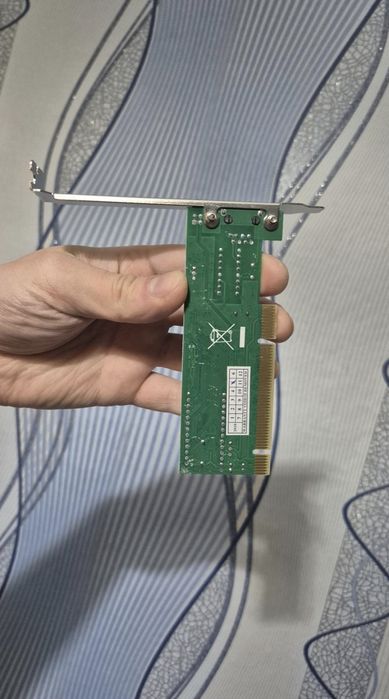 Сетевая карта Realtek.