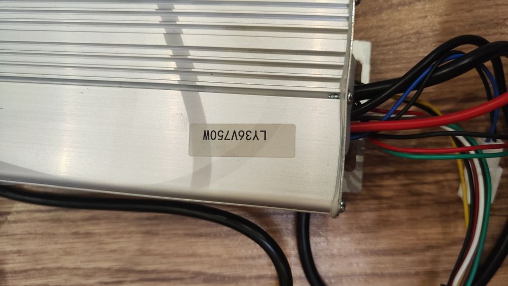ЧИСТО НОВ Комплект за електрически велосипед (E-Bike Kit) 36V 750W – 20 цола капла без батерия