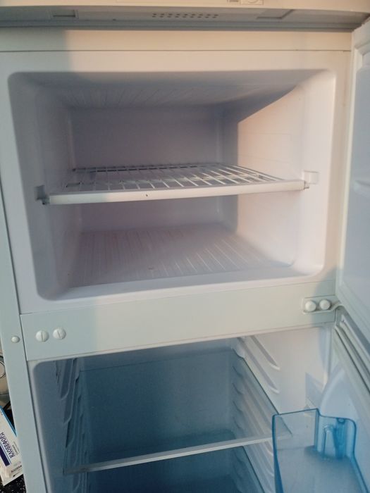 Холодильник продается