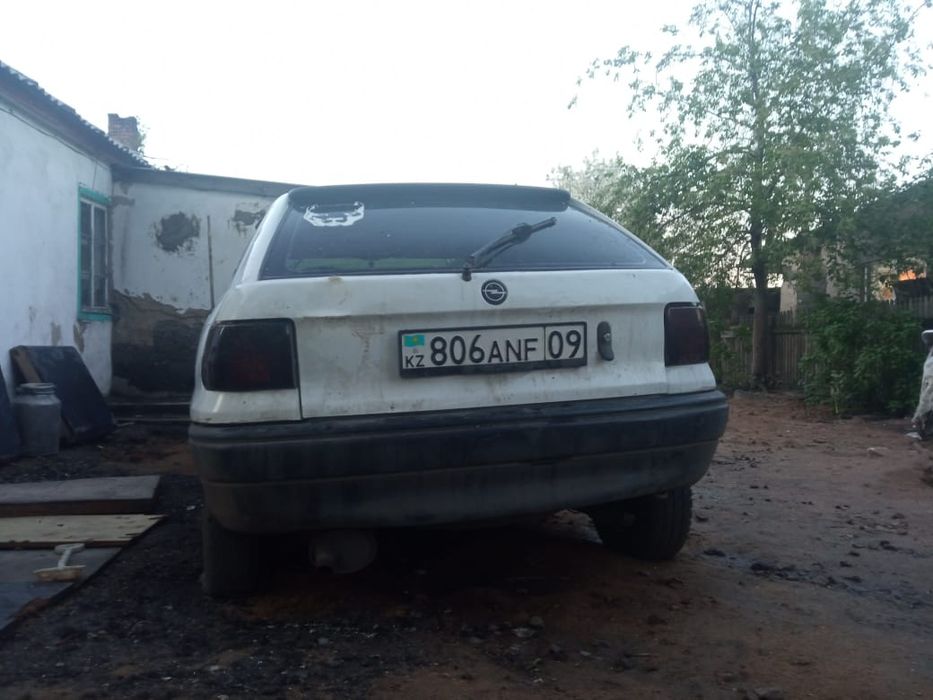 Продам Опель астра срочно