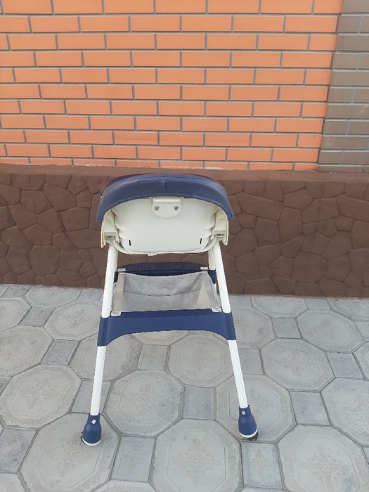 Стол для кормления