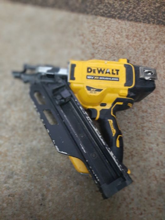 Devalt pisto cuie ca nou 2025 dcn930