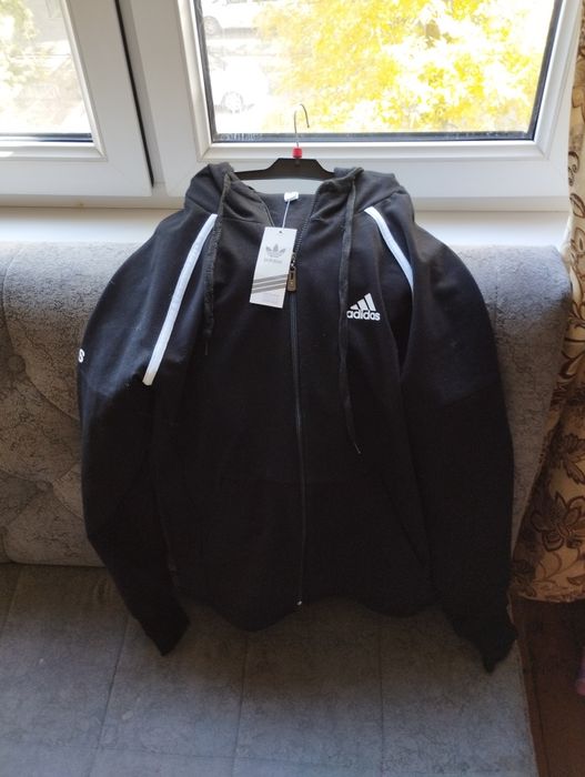 Спортивный костюм Adidas