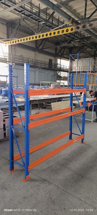 Стеллаж складского хранения