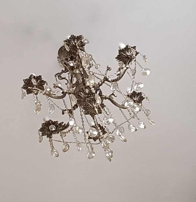 Продам люстру хрусталь ,бронза  .