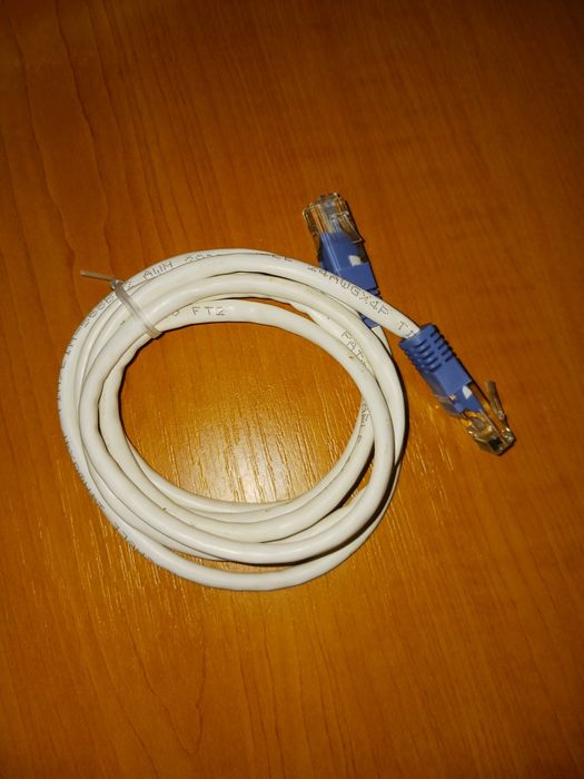 Cabluri hdmi/ VGA / internet