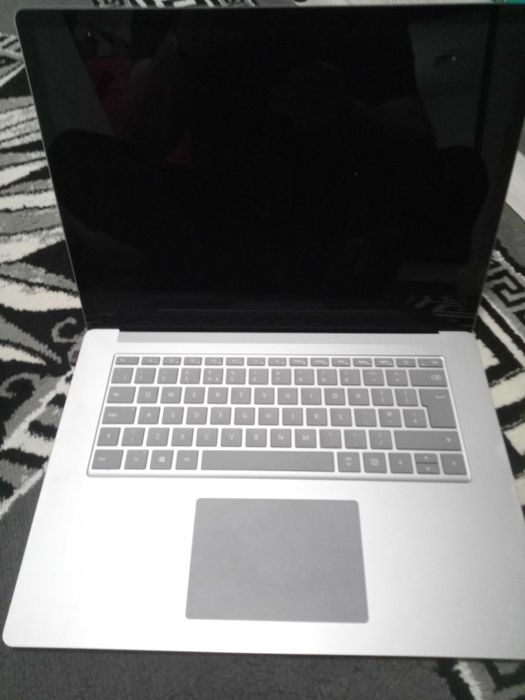 Laptom Microsoft surface 4