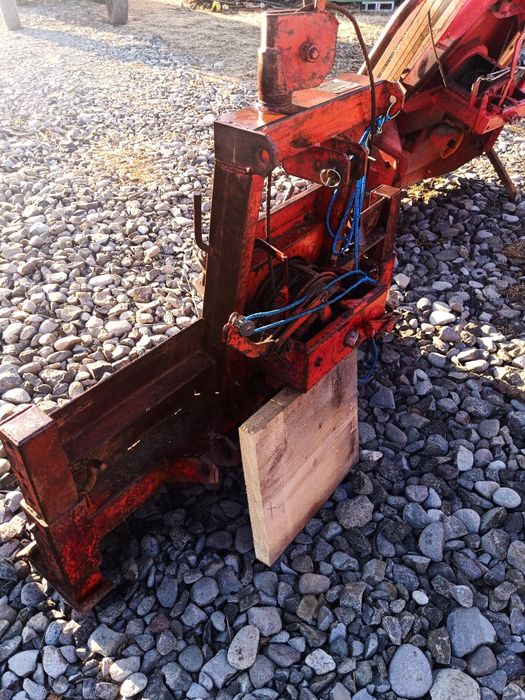 Troliu pentru tractor