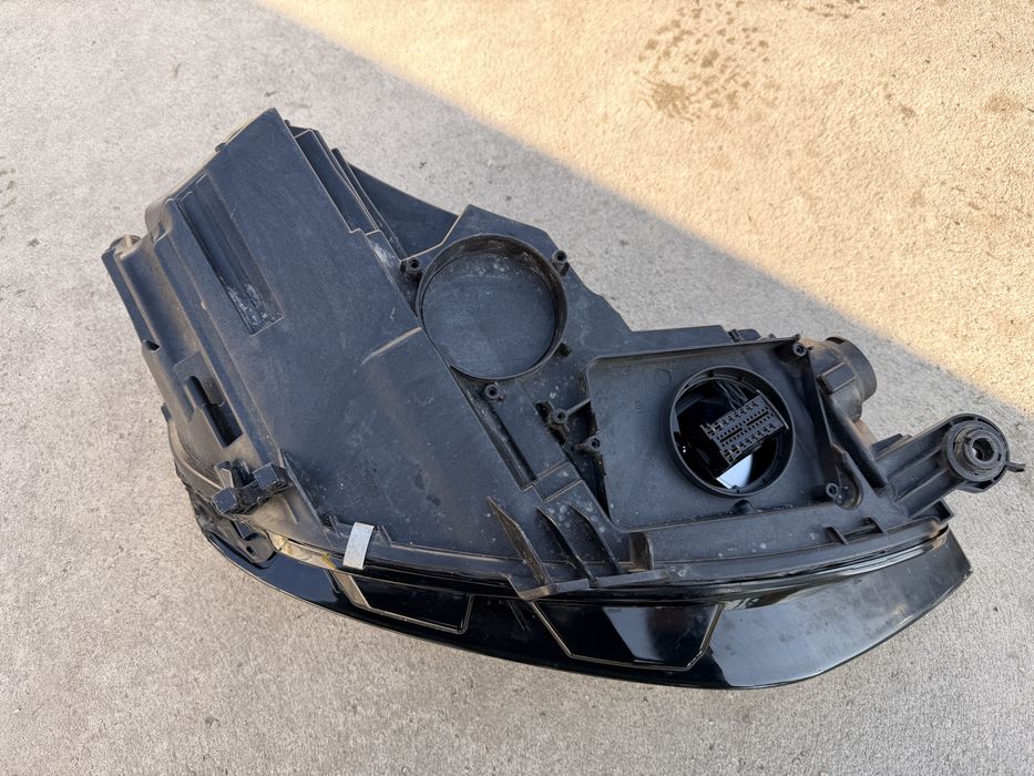 Far Audi A4 B9 facelift Matrix Led stanga 8W0941035E