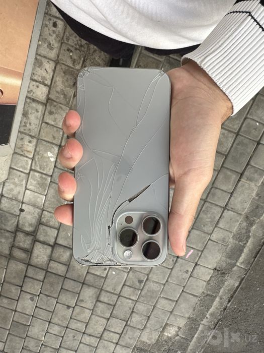 iPhone 15 pro max.                                          .