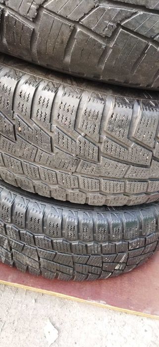 Шины 215 х 65 х 16