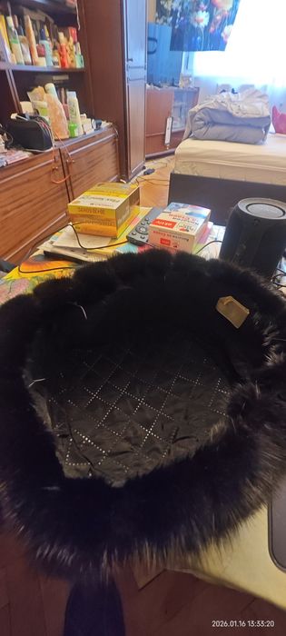 Шапка от естествен косъм