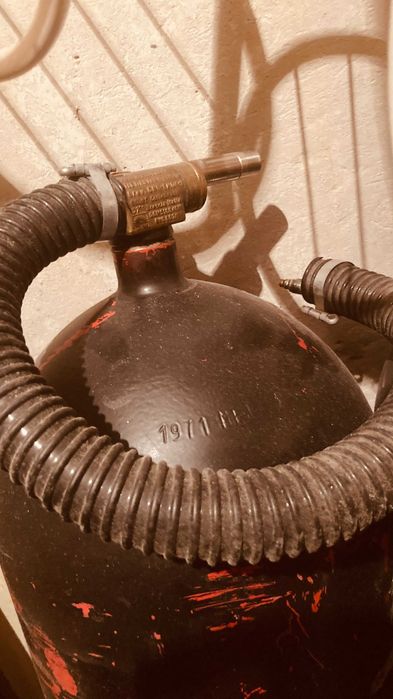 2 бр бутилки за метанова автомобилна уредба, с клапани