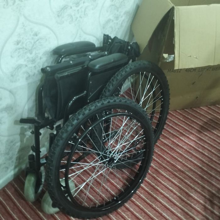 Инвалидный коляска