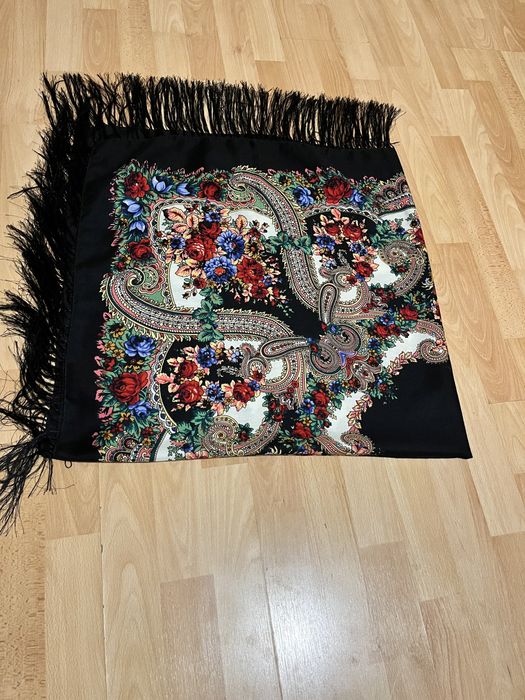 Платки Шарфы палантины