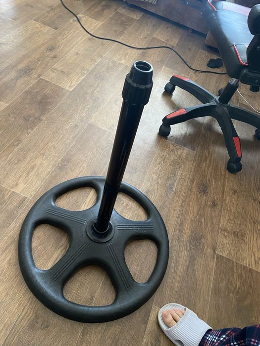 Продаю вентилятор со стойками