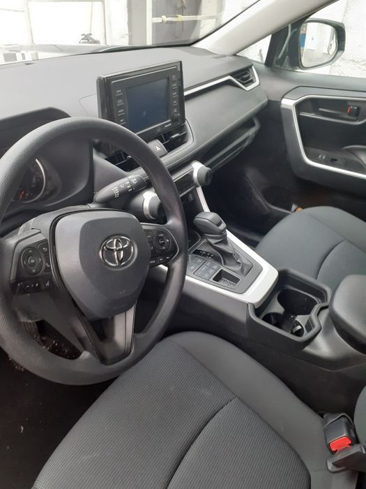 Продам Тойота Рав4 2021гв